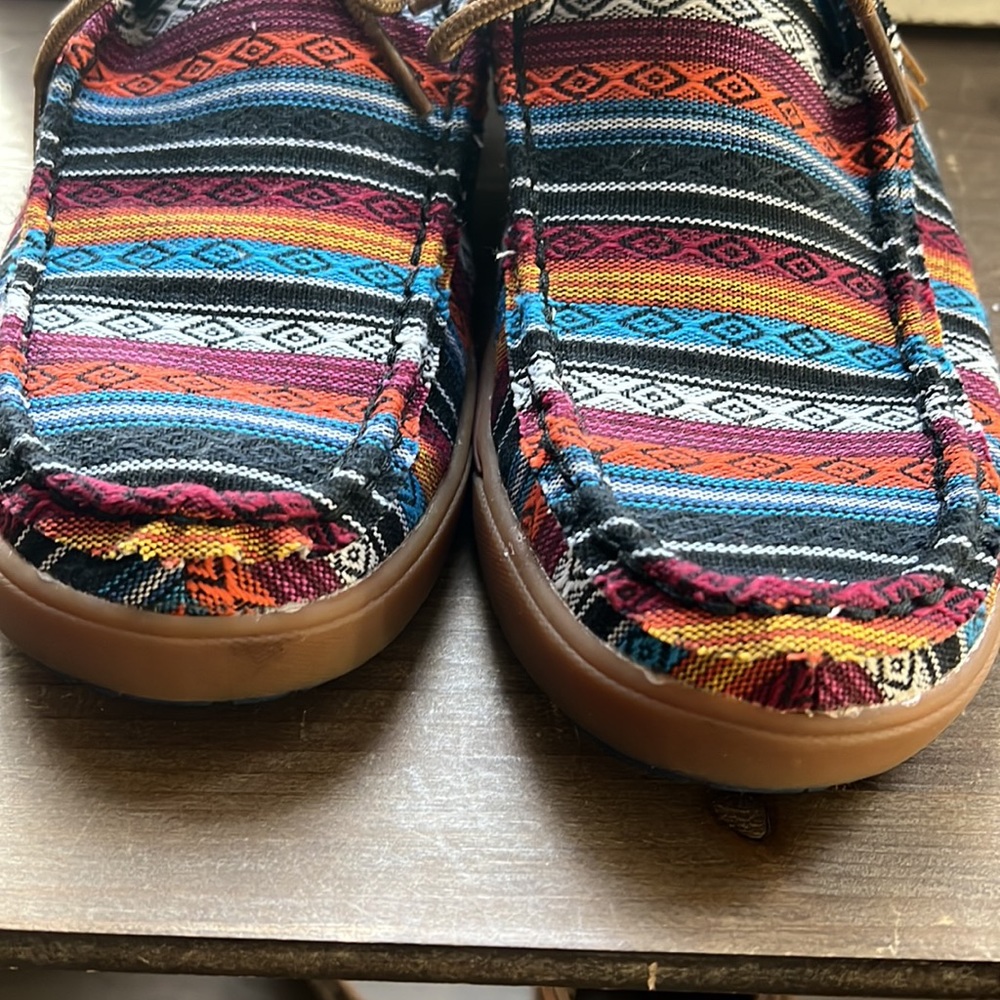 Twisted X Multicolor Aztec Fringe Moccasin Sneakers - Picture 3 of 10